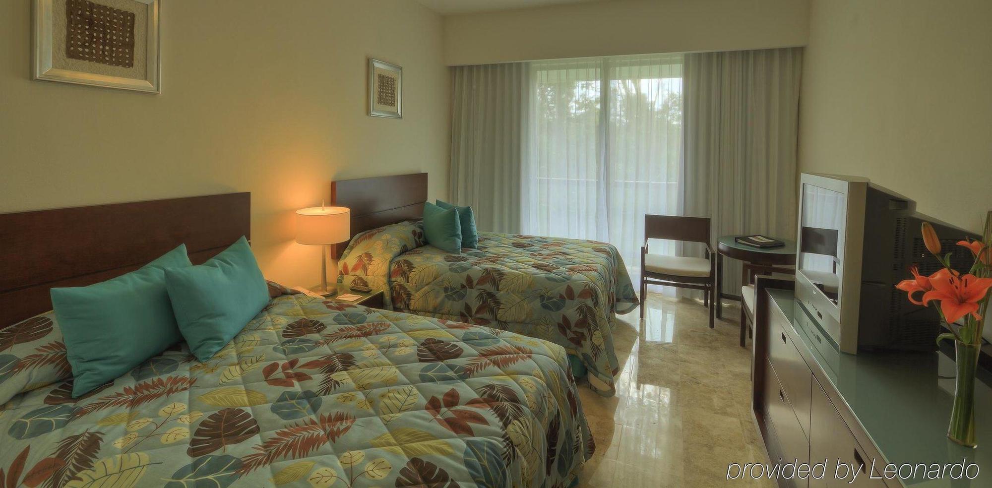 Ocean Breeze Boutique Riviera Maya Puerto Morelos Rum bild