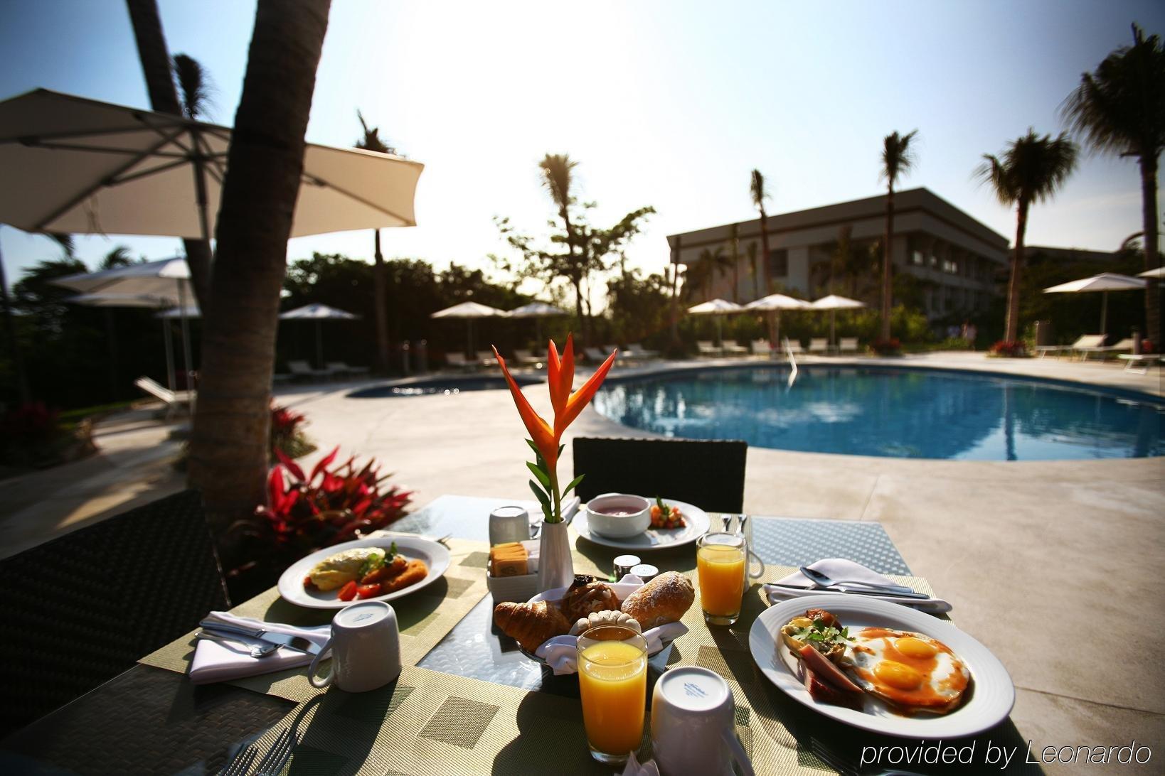 Ocean Breeze Boutique Riviera Maya Puerto Morelos Restaurang bild